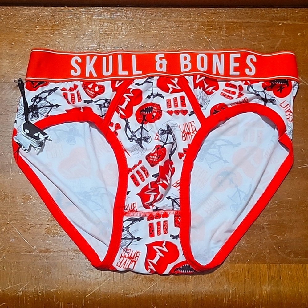 Skull and Bones briefs